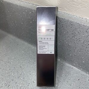 VT REEDLE Shot 100 Skincare Serum - Silver